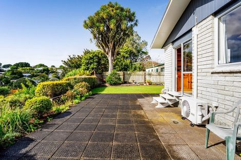 Photo of property in 3 Ross Place, Blagdon, New Plymouth, 4310