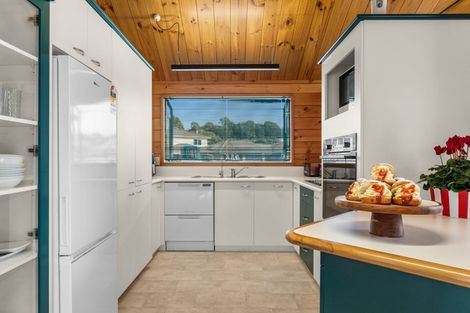 Photo of property in 96a Ocean Road, Ohope, 3121
