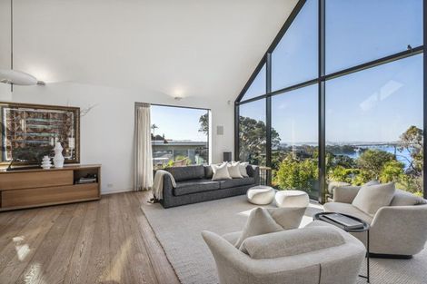 Photo of property in 22 Bridge View Road, Birkenhead, Auckland, 0626