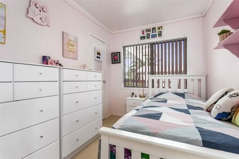 Photo of property in 1/8 Dalmatia Place, Henderson, Auckland, 0612