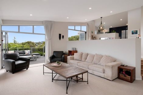 Photo of property in 11 Hazelnut Way, Bellevue, Tauranga, 3110