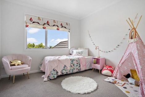 Photo of property in 6 Johnnybro Place, Rototuna North, Hamilton, 3210