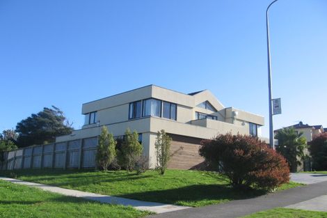 Photo of property in 48 Joseph Banks Drive, Whitby, Porirua, 5024