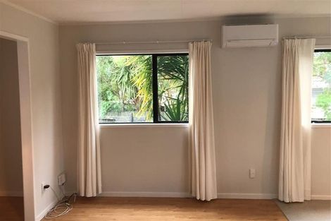Photo of property in 30 Silverstone Place, Henderson, Auckland, 0612