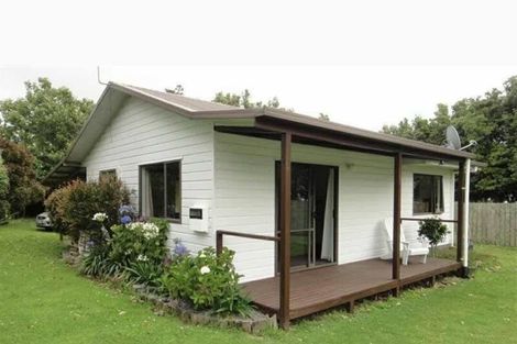 Photo of property in 8b Carthew Street, Okato, 4335