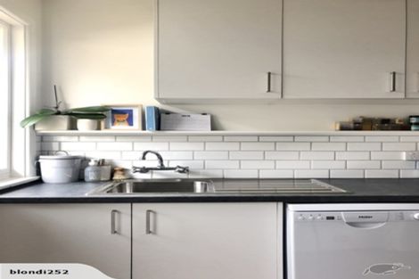 Photo of property in 3/6 Kinloch Street, St Albans, Christchurch, 8014