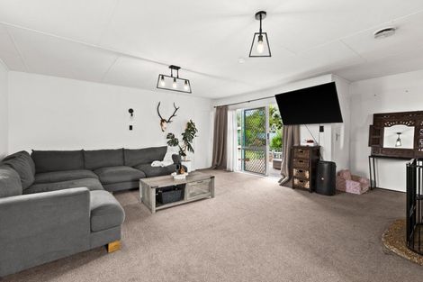 Photo of property in 9 Cabot Place, Flaxmere, Hastings, 4120