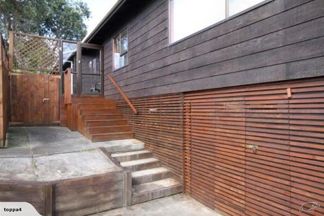 Photo of property in 11 Firle Place, Green Bay, Auckland, 0604