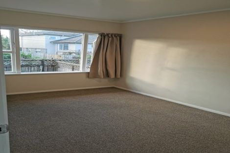 Photo of property in 1/120 Nile Road, Milford, Auckland, 0620