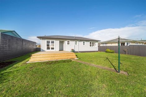 Photo of property in 5 Murray Avenue, Hawera, 4610