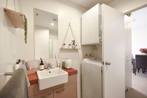 Photo of property in Royal Court Apartments, 1193unit Hinemoa Street, Rotorua, 3010