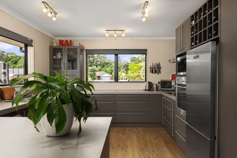 Photo of property in 10 Merrimana Drive, Thames, 3500