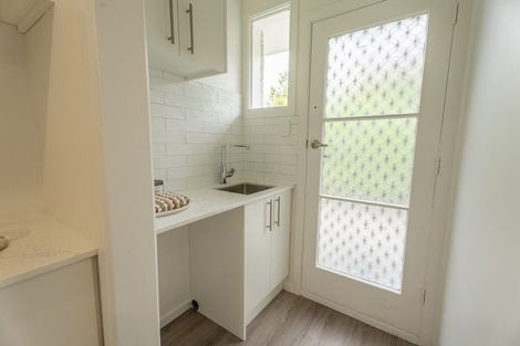 Photo of property in 2/367a Withells Road, Avonhead, Christchurch, 8042