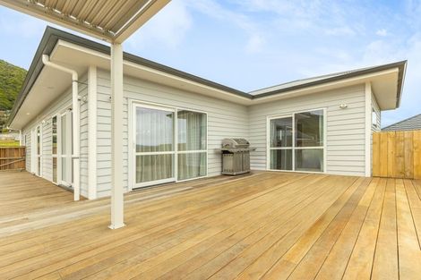 Photo of property in 7 Karearea Avenue, Waikanae, 5036