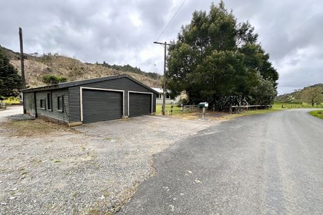 Photo of property in 652 Piko Road, Okoki, Urenui, 4375