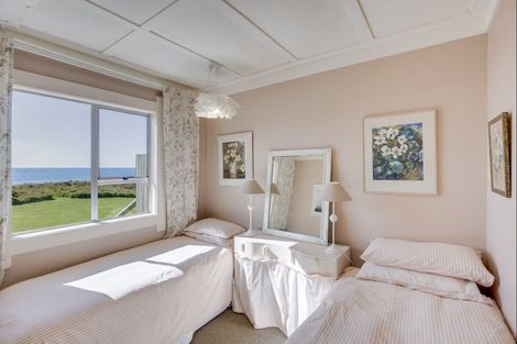 Photo of property in 10 Moori Road, Waimarama, 4294