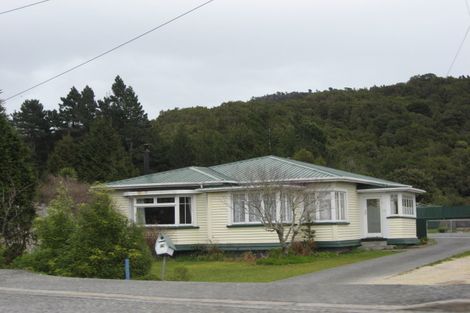 Photo of property in 671a Seven Mile Road, Runanga, 7803