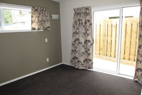 Photo of property in 16a Lincoln Avenue, Tawa, Wellington, 5028