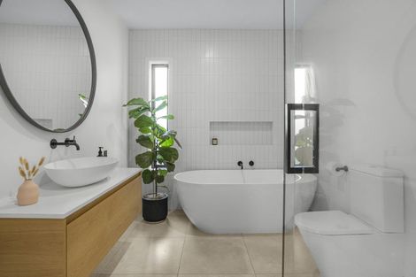 Photo of property in 5 Matai Grove, Greytown, 5712