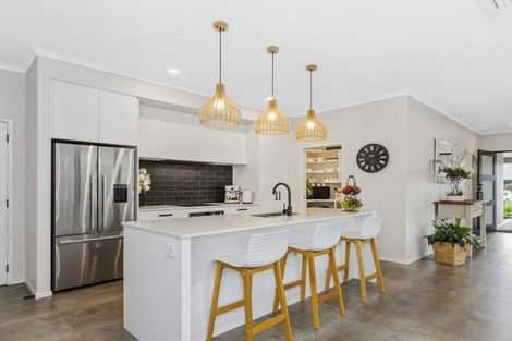Photo of property in 8 Litsea Way, Papamoa Beach, Papamoa, 3118