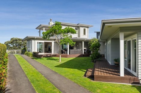 Photo of property in 41 Moana Road, Okitu, Gisborne, 4010
