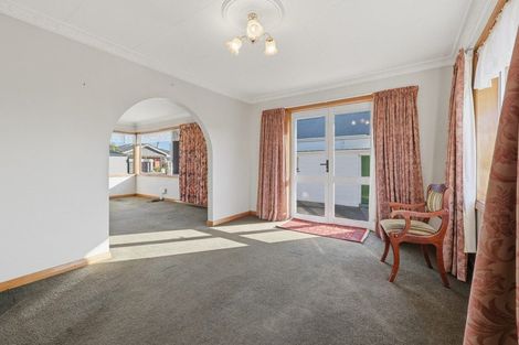 Photo of property in 132 Macandrew Road, South Dunedin, Dunedin, 9012