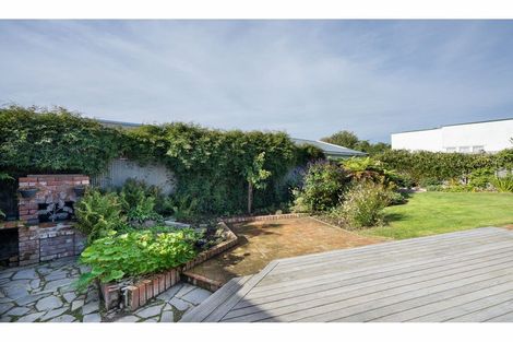 Photo of property in 12 Mccombs Street, Somerfield, Christchurch, 8024