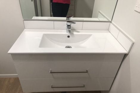 Photo of property in 9u9 Surrey Street, Tawa, Wellington, 5028