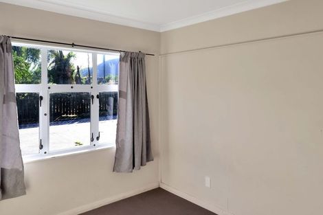 Photo of property in 84 Amohia Street, Paraparaumu, 5032