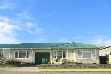 Photo of property in 2/800 Heretaunga Street East, Parkvale, Hastings, 4122