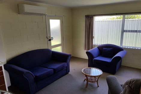 Photo of property in 4 Miro Street, Merrilands, New Plymouth, 4312