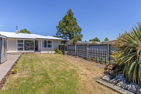 Photo of property in 2/55 Edward Street, Rangiora, 7400