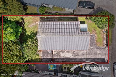 Photo of property in 75 Meadowvale Rise, Titirangi, Auckland, 0604