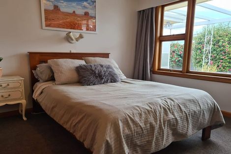 Photo of property in 33 Toorak Avenue, Avonhead, Christchurch, 8042