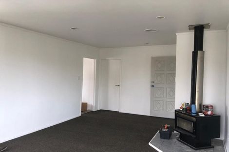 Photo of property in 7 Maroubra Place, Botany Downs, Auckland, 2010