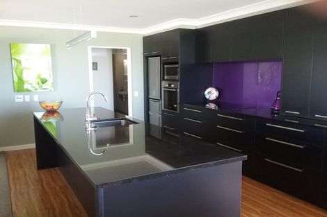 Photo of property in 6 Belleview Terrace, Mount Pleasant, Christchurch, 8081