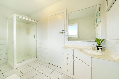 Photo of property in 17 Cunningham Place, Halswell, Christchurch, 8025