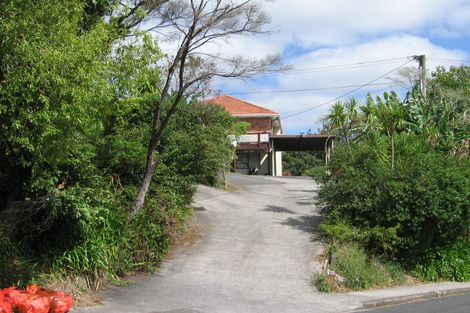 Photo of property in 1/18 Coroglen Avenue, Birkenhead, Auckland, 0626