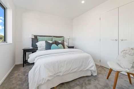 Photo of property in 7c Maroubra Place, Botany Downs, Auckland, 2010