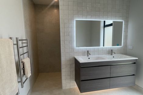 Photo of property in 92 Hugo Shaw Drive, Cambridge, 3434