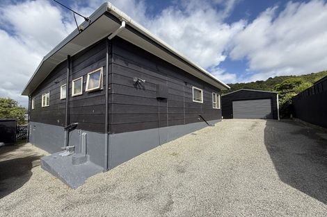 Photo of property in 89b Waikawa Road, Picton, 7220