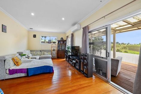 Photo of property in 1b Silby Street, Waitara, 4320
