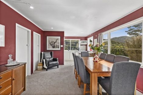 Photo of property in 13 Stratton Street, Normandale, Lower Hutt, 5010