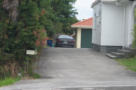 Photo of property in 2/75 Chivalry Road, Glenfield, Auckland, 0629