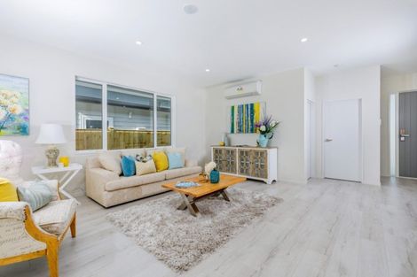 Photo of property in 62 Schoolside Road, Kumeu, 0810
