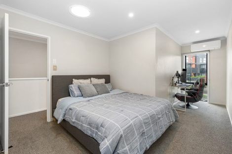 Photo of property in 14 Nugget Avenue, Hobsonville, Auckland, 0616