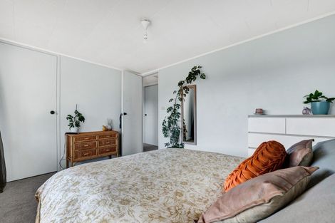 Photo of property in 5 Hobart Drive, Spotswood, New Plymouth, 4310