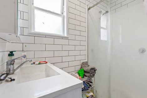 Photo of property in 119 Waimumu Road, Massey, Auckland, 0614