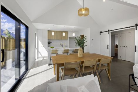 Photo of property in 21 Waterfowl Road, Jacks Point, Queenstown, 9371