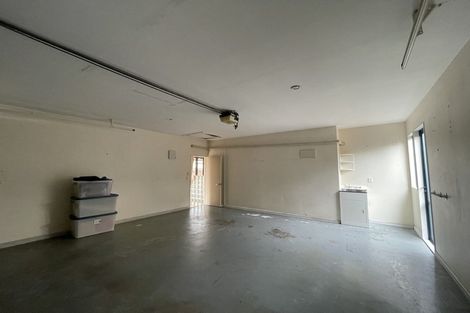 Photo of property in 9 Fearnley Grove, Albany, Auckland, 0632